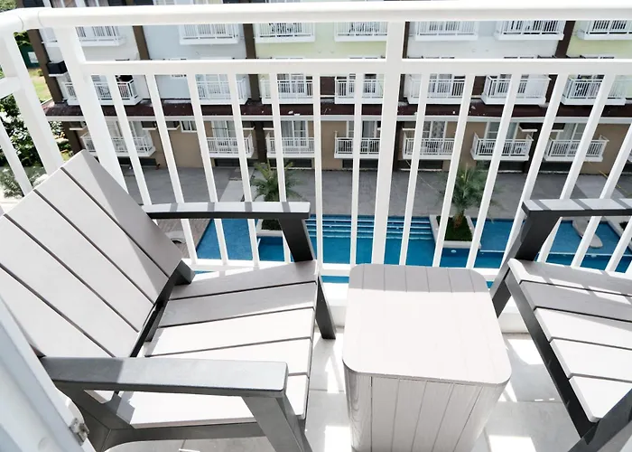 Apartment Airport Transit Gem With Gym And Pool Lapu-Lapu City